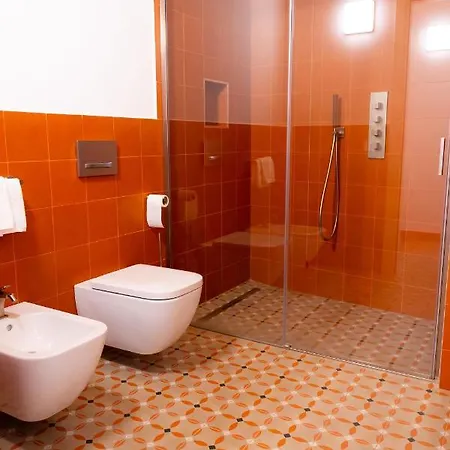 Alberti * מנדלו דל לאריו