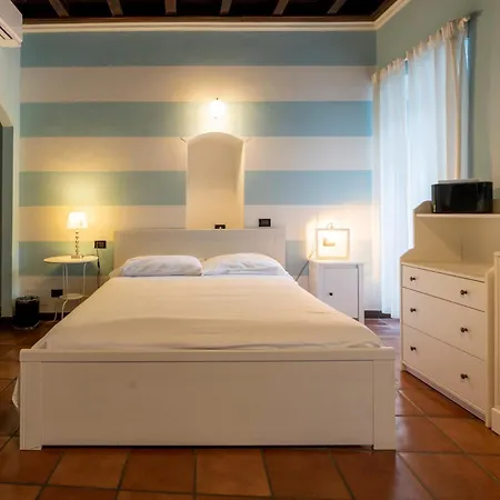 Hotel Alberti *