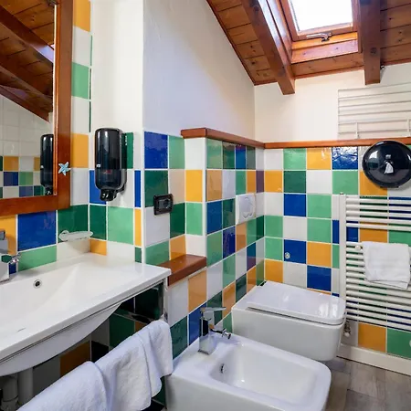 Alberti Hotel *