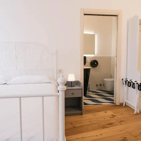 Alberti Hotel 3*