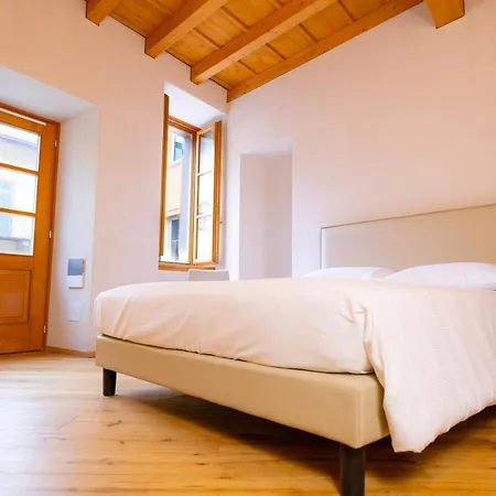 Alberti Mandello del Lario