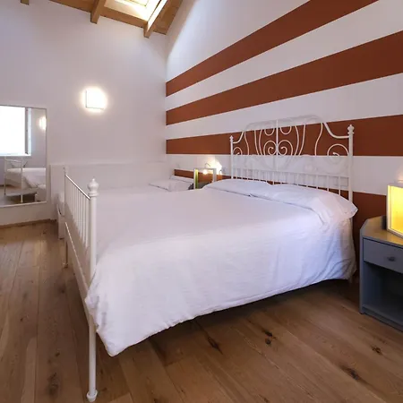 Hotell Alberti Mandello del Lario