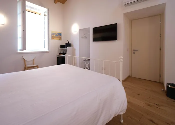 Alberti Hotell Mandello del Lario